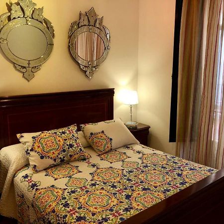 Apartamento Calle Cuna Siviglia Esterno foto