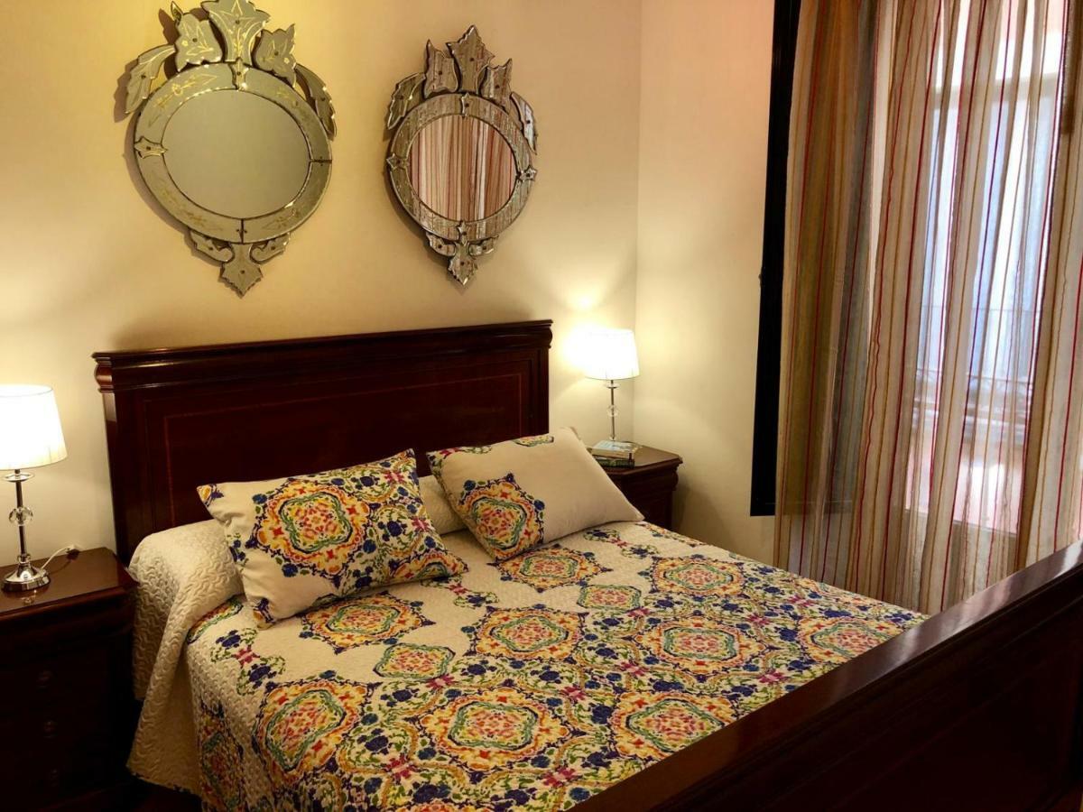 Apartamento Calle Cuna Siviglia Esterno foto